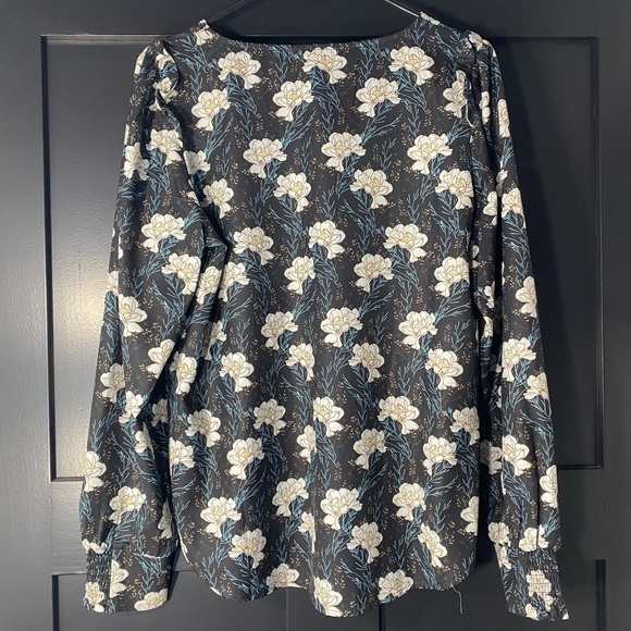 4/$16 Eden Ruth Top - Picture 4 of 4